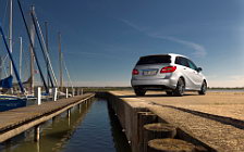 Cars wallpapers Mercedes-Benz B180 - 2011