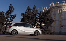 Cars wallpapers Mercedes-Benz B180 - 2011