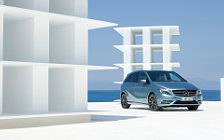 Cars wallpapers Mercedes-Benz B200 CDI - 2011