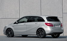 Cars wallpapers Mercedes-Benz B200 CDI - 2011