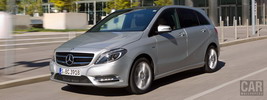 Mercedes-Benz B180 - 2011