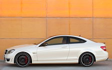 Cars wallpapers Mercedes-Benz C-Class Coupe C63 AMG - 2011