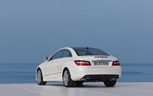 Cars wallpapers Mercedes-Benz E-class Coupe AMG Sport Package - 2009