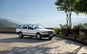 Cars wallpapers Mercedes-Benz 300 TD Turbo 4MATIC S124 - 1989