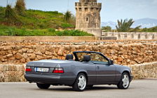 Cars wallpapers Mercedes-Benz E220 Cabriolet A124 - 1992-1997