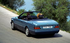 Cars wallpapers Mercedes-Benz E220 Cabriolet A124 - 1992-1997