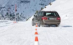 Cars wallpapers Mercedes-Benz E350 Estate 4MATIC - 2009