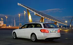 Cars wallpapers Mercedes-Benz E300 BlueTec HYBRID Estate - 2013