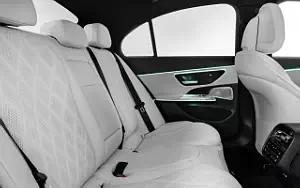 Cars wallpapers Mercedes-Benz E 300 e 4MATIC AMG Line - 2023