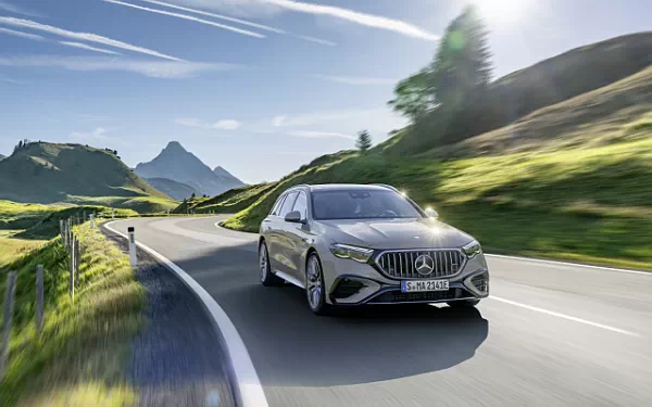 Cars wallpapers Mercedes-AMG E 53 HYBRID 4MATIC+ Estate - 2024