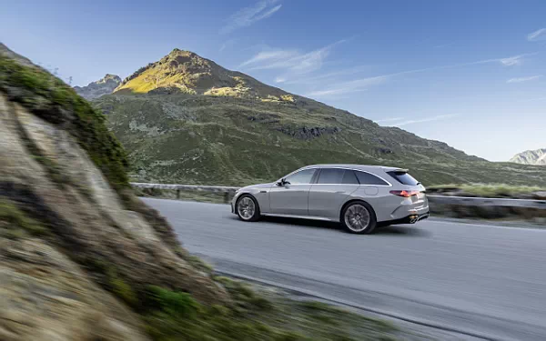 Cars wallpapers Mercedes-AMG E 53 HYBRID 4MATIC+ Estate - 2024