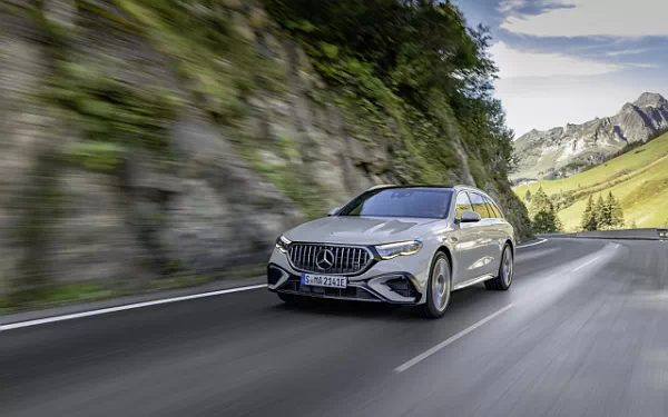 Cars wallpapers Mercedes-AMG E 53 HYBRID 4MATIC+ Estate - 2024