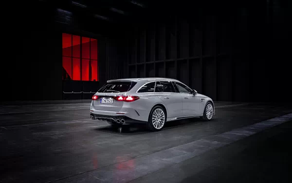 Cars wallpapers Mercedes-AMG E 53 HYBRID 4MATIC+ Estate - 2024