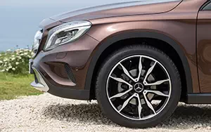 Cars wallpapers Mercedes-Benz GLA220 CDI 4MATIC - 2013