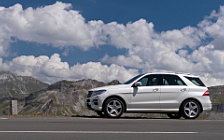 Cars wallpapers Mercedes-Benz ML250 BlueTec AMG Sports Package - 2011