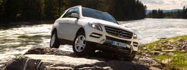 Mercedes-Benz ML350 4MATIC BlueEFFICIENCY - 2011