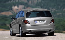 Cars wallpapers Mercedes-Benz R-class - 2005