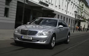 Cars wallpapers Mercedes-Benz S600 Guard - 2006