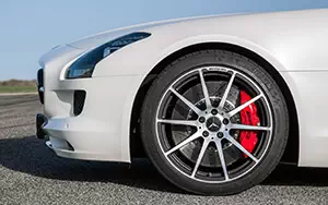 Cars wallpapers Mercedes-Benz SLS AMG GT Roadster - 2012
