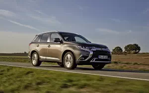 Cars wallpapers Mitsubishi Outlander - 2018