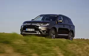 Cars wallpapers Mitsubishi Outlander - 2018