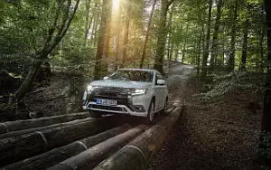 Cars wallpapers Mitsubishi Outlander PHEV - 2020