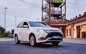 Cars wallpapers Mitsubishi Outlander PHEV - 2020