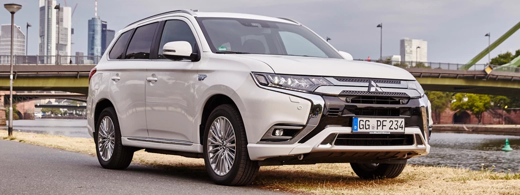 Cars wallpapers Mitsubishi Outlander PHEV - 2018 - Car wallpapers