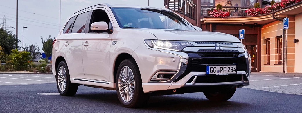 Cars wallpapers Mitsubishi Outlander PHEV - 2020 - Car wallpapers