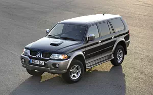 Cars wallpapers Mitsubishi Pajero Sport 3.0 V6 AT - 2005