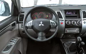 Cars wallpapers Mitsubishi Pajero Sport - 2008