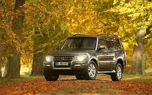 Cars wallpapers Mitsubishi Pajero 5door - 2014