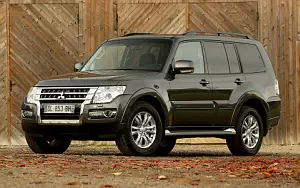 Cars wallpapers Mitsubishi Pajero 5door - 2014