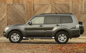 Cars wallpapers Mitsubishi Pajero 5door - 2014