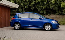 Cars wallpapers Nissan Versa - 2011