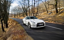 Cars wallpapers Nissan GT-R - 2011