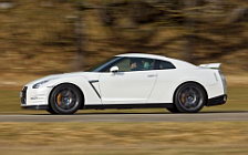 Cars wallpapers Nissan GT-R - 2011