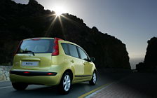 Cars wallpapers Nissan Note - 2006