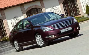 Cars wallpapers Nissan Teana - 2010