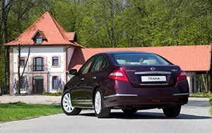 Cars wallpapers Nissan Teana - 2010