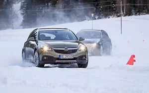 Cars wallpapers Opel Insignia Country Tourer - 2009