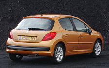 Peugeot 207 5door - 2006