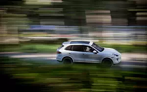 Cars wallpapers Porsche Cayenne Diesel US-spec - 2012