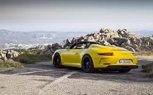 Cars wallpapers Porsche 911 Speedster (Racing Yellow) - 2019
