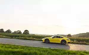 Cars wallpapers Porsche 911 Carrera Coupe (Racing Yellow) - 2019