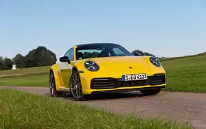 Cars wallpapers Porsche 911 Carrera Coupe (Racing Yellow) - 2019
