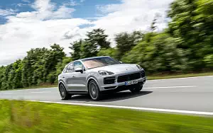 Cars wallpapers Porsche Cayenne S Coupe (Dolomite Silver Metallic) - 2019