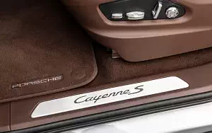 Cars wallpapers Porsche Cayenne S Coupe (Dolomite Silver Metallic) - 2019