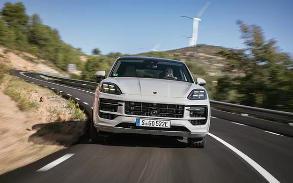 Cars wallpapers Porsche Cayenne S E-Hybrid Coupe SportDesign Package - 2023