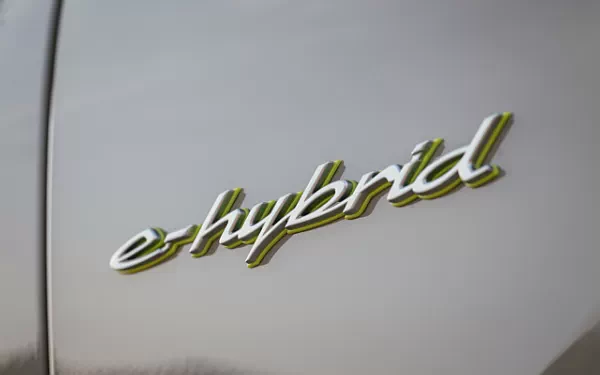 Cars wallpapers Porsche Cayenne S E-Hybrid Coupe SportDesign Package - 2023